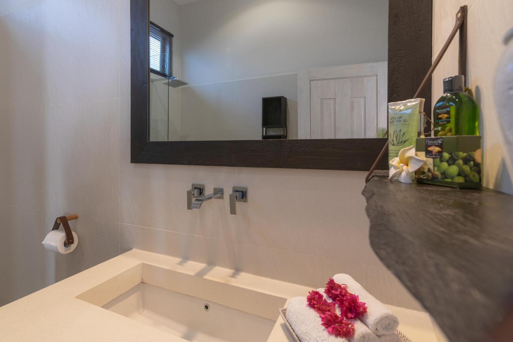 Villa Pondok Maica Lovina Eksteriør billede